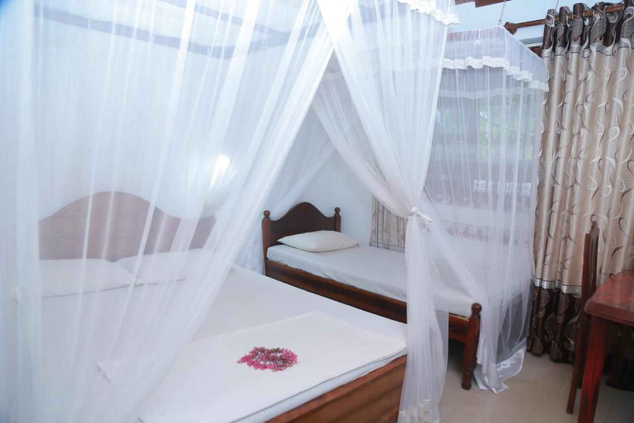 Ananda Villa Bentota Bagian luar foto