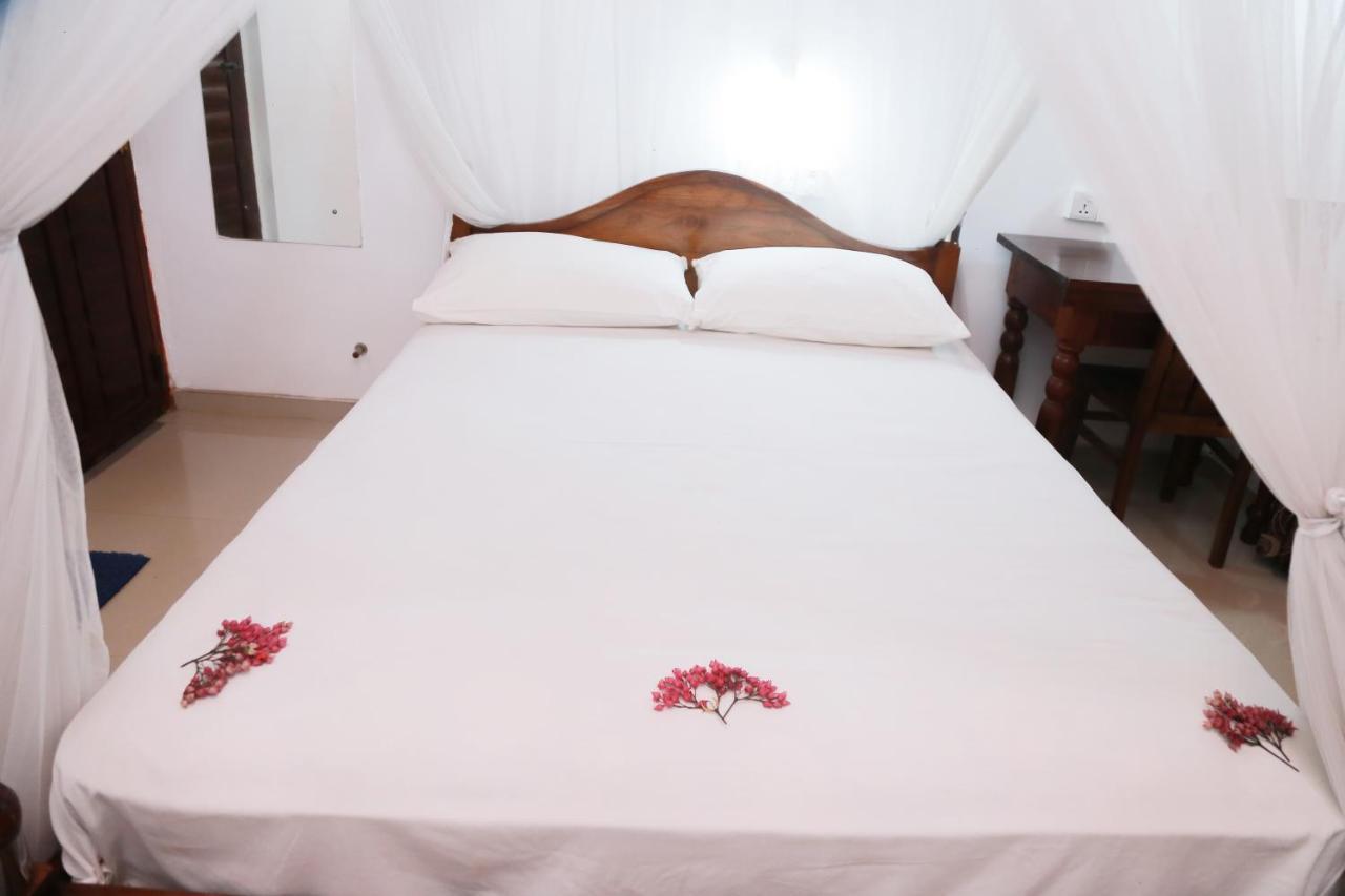 Ananda Villa Bentota Bagian luar foto